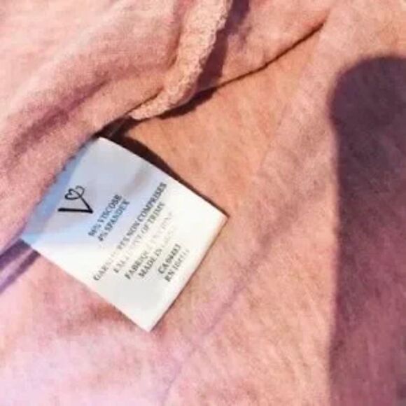 blush Pink Spandex Workout Top With Hood And Pockets - Picture 6 of 8